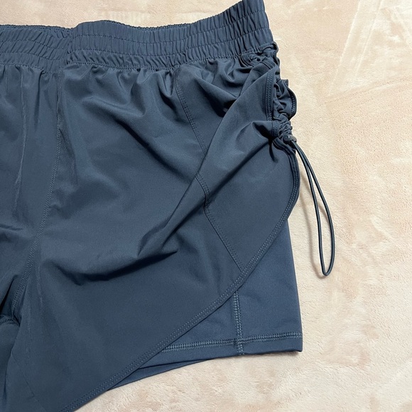 Avía shorts - Picture 9 of 9